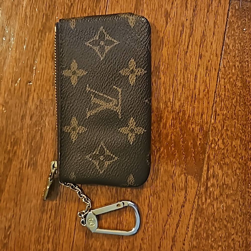 Louis Vuitton key chain pouch